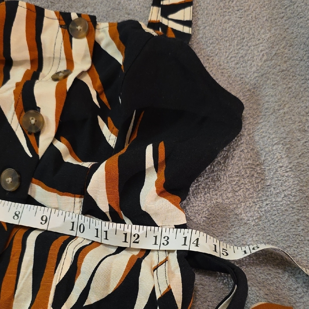 NWT** Nine West Black and Orange Tropical Patterned Romper - Picture 7 of 9